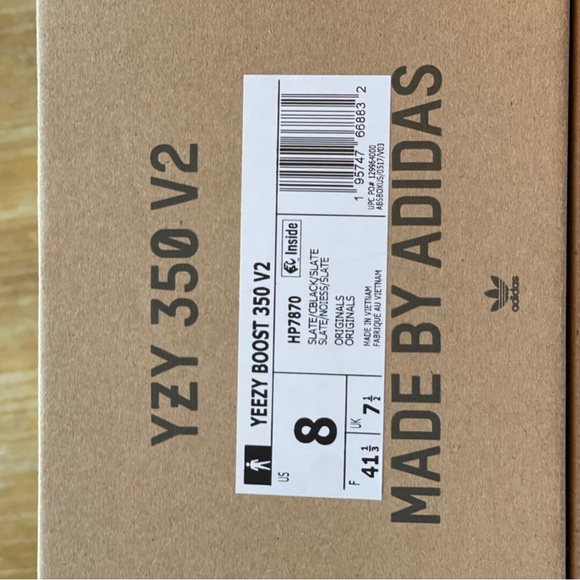 Adidas Yeezy 350v - Picture 8 of 12